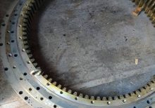 دنده گردان بیل مکانیکی هیوندا 320-330